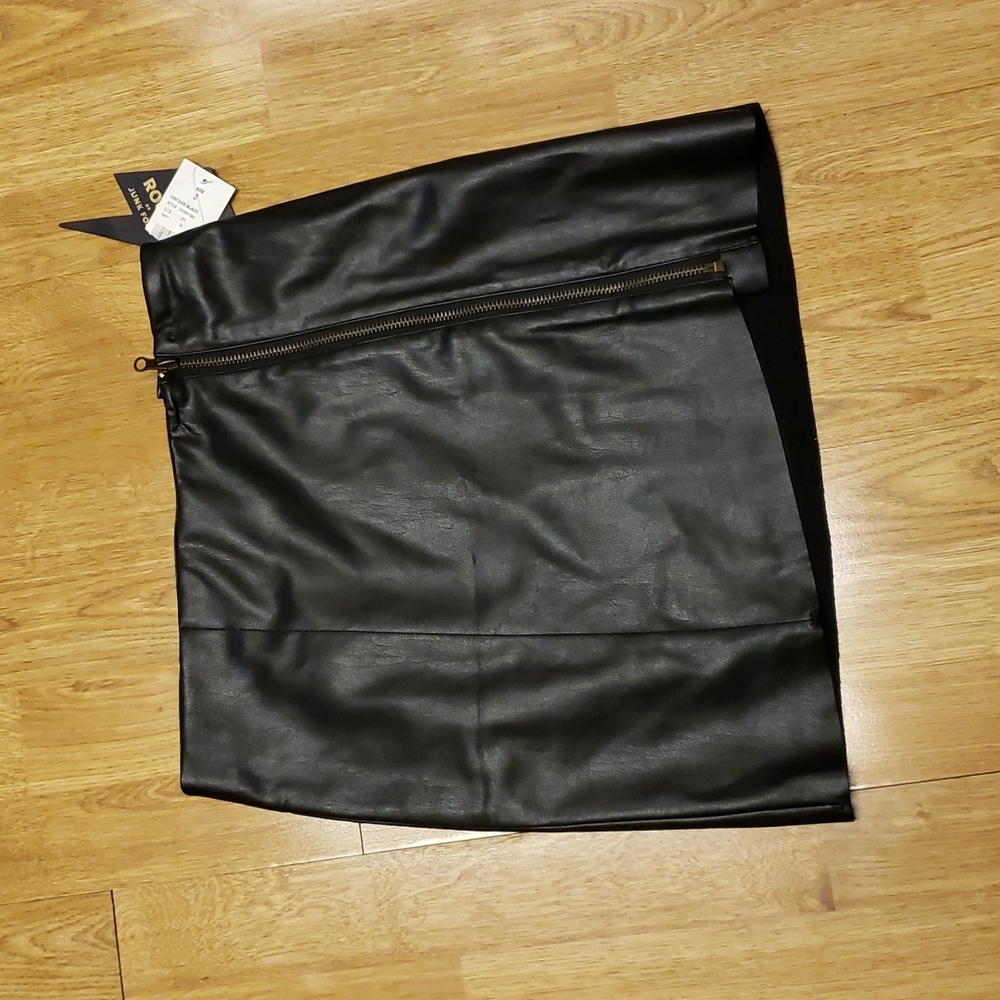 NWT Rock by Junk Food faux leather black mini skirt size 5